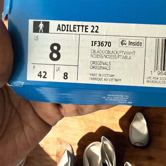 NWT Unisex size 8 shoe for men slippers or slides and siz 10 for women NWT item - Picture 3 of 10